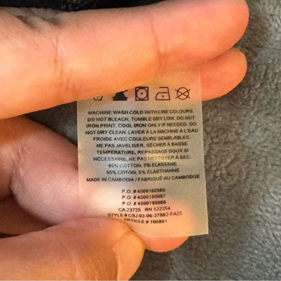 TNA Black Flare Pants

#1238 - Picture 7 of 11